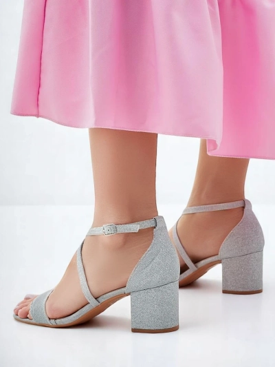 Royalfashion Блестящие женские сандалии Rokates