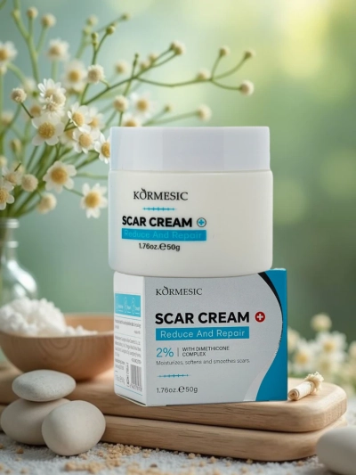 Scar cream supports skin regeneration