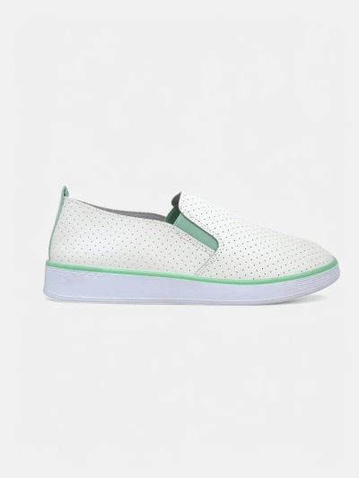 Royalfashion Women's perforated slip-on shoes Kassias