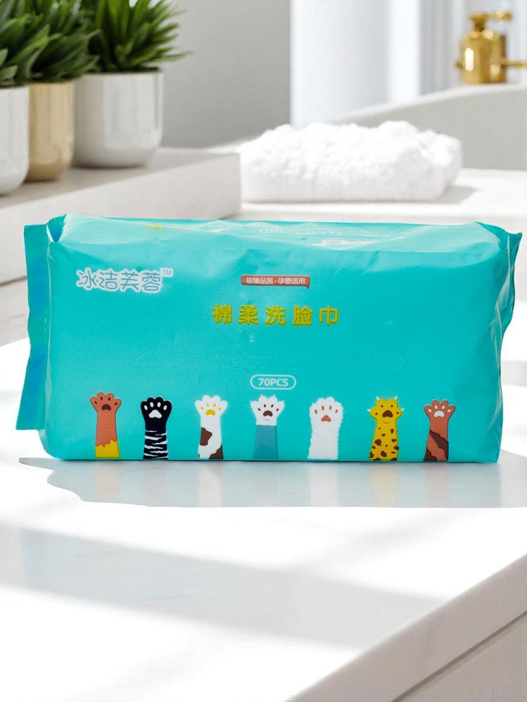 Cotton wet wipes 70 pcs.