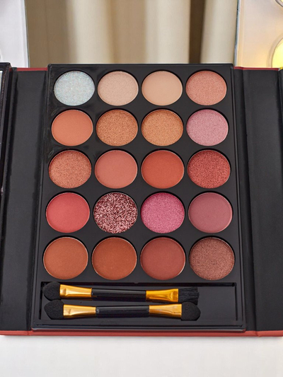 ANYLADY Compact makeup palette – eyeshadows, contouring, lips – 32 shades