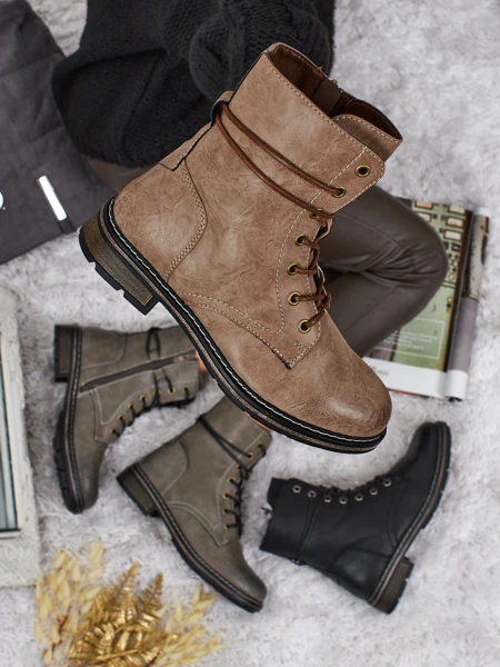 Öko-nahast paeltega naiste saapad Ravonna