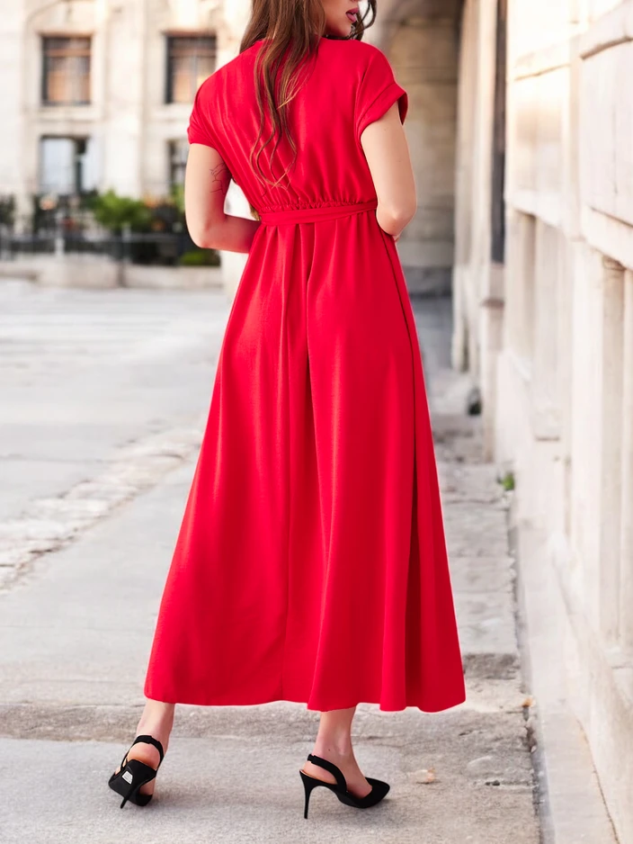 Royalfashion Naiste midi kleit, millel on keeratav kaelus, lühikesed varrukad ja vöö