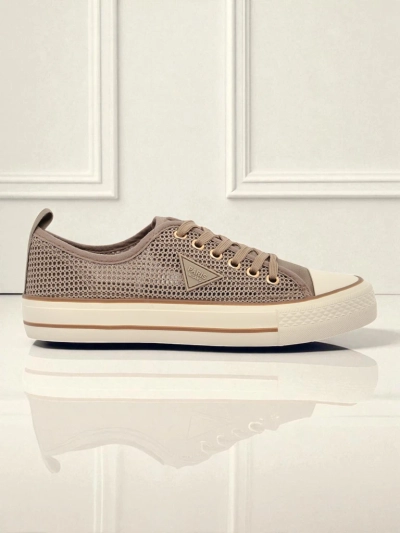 Royalfashion Naister perforatsiooniga tennisepad Rebbse