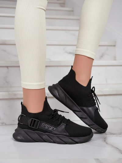 Esmeralda Black Flat Heel Sneakers