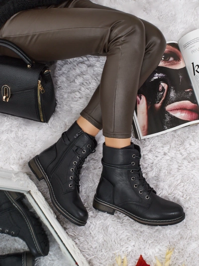 Öko-nahast paeltega naiste saapad Ravonna