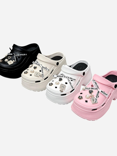 Royalfashion Women's rubber flip-flops with decorations Dellos