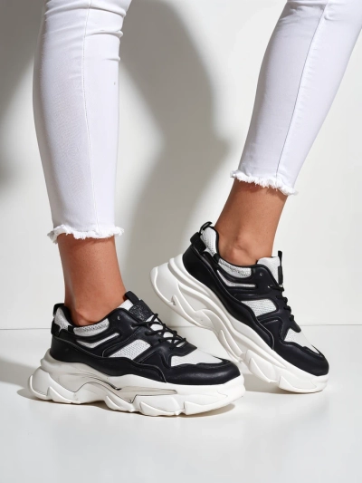 Royalfashion Women's sneakers on thicker sole Lesalli