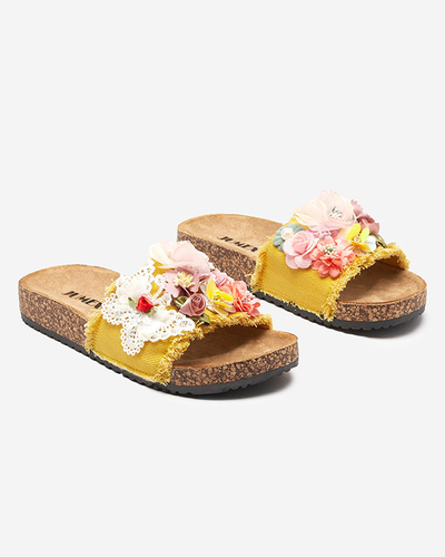 Women's slippers with fabric flowers in Ososi yellow - Footwear