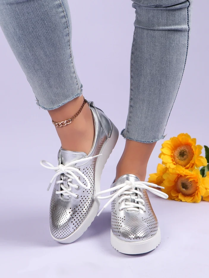 Royalfashion Naiste perforatsiooniga jalanõud Gofielle