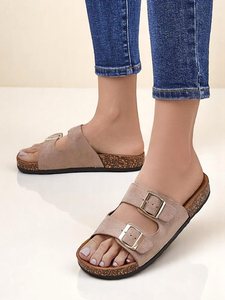 светло-коричневый