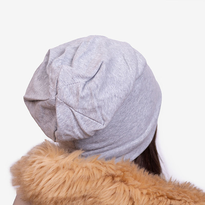 Różowa czapka z pomponem - Czapki