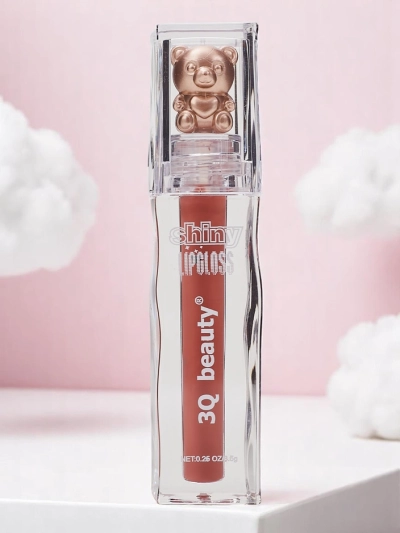 Lipstick in the color Fluffy RoseWood