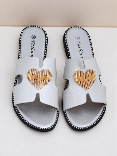 Royalfashion Women's Flat Sole Flip-Flops Heart Chic