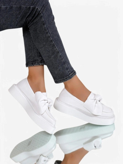 Royalfashion Elegant women's moccasins with a bow Ortto