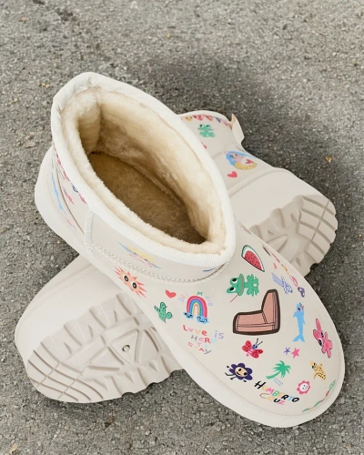 Royalfashion Short women's snow boots with Hanaga stickers