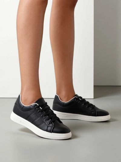 Royalfashion Naiste Fogod pitsiga spordijalatsid