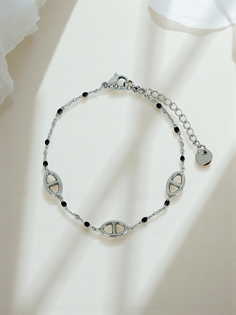 Aurea Clavis silver bracelet with beads