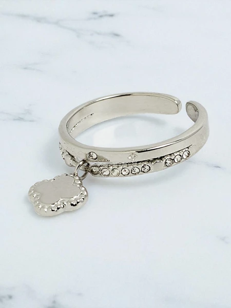 Dolce Vita käevõru dekoratiivsete amulettidega