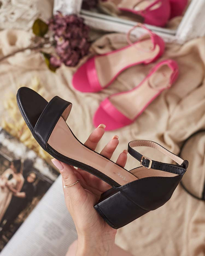 Royalfashion Naiste Noverato stilettosandaalid