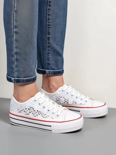 Royalfashion Naiste perforatsiooniga tossud Nizzet