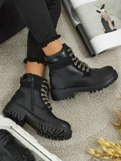 Women's Maestroe Trapper Boots