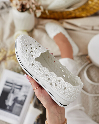 Royalfashion Naiste madala kontsaga poolkingad Dellio