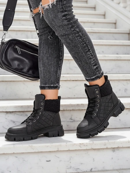 Royalfashion Black women's insulated trapper boots Hogenaf