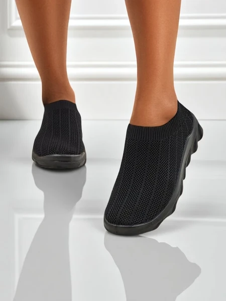 Naiste tossud Andromeda Nero – mustad, kerged tekstiilist kingad madala tallaga