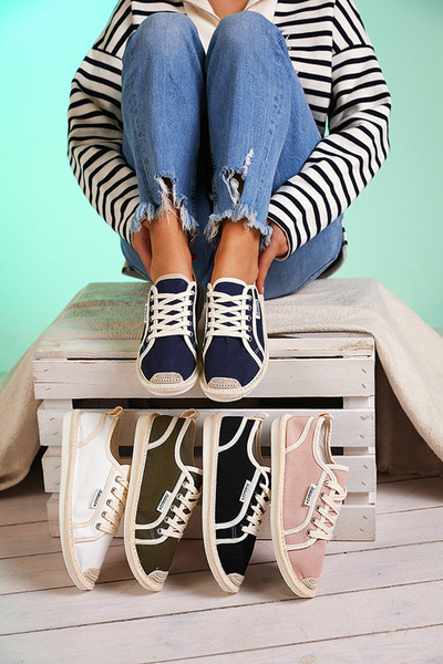 Mustad Mokida riidest naiste tossud - Jalatsid