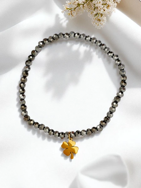 Royalfashion Women's bracelet with a clover charm