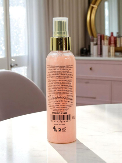 USHAS Summer Spray - Liquid highlighter for face and body Peach