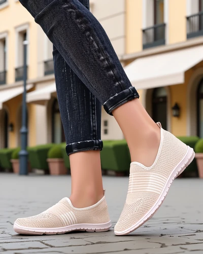 Royalfashion Naiste libisevad spordijalanõud Ollabes