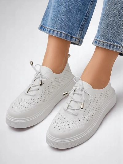 Royalfashion Naiste perforatsiooniga l Lace-spordijalatsid Vaned