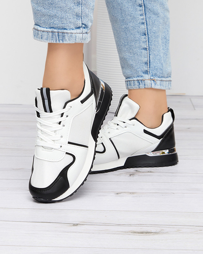 Белые женские кроссовки с черными вставками Ruby