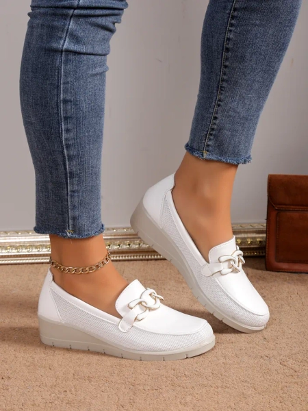 Royalfashion Naisten mokkasiinit matalalla korolla Hofride