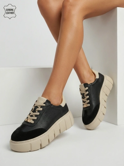 Naiste naturaalsest nahast sportlikud tossud Taures