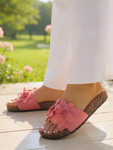 Royalfashion Naiste sandaalid lilledega Foules