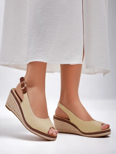 Роялфэшн Женские сандалии на танкетке открытые Тафенис