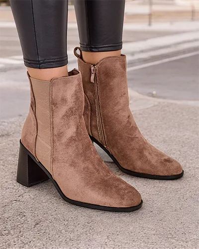 Royalfashion Kvinnene sine ankelføtter på en hæl Enotto