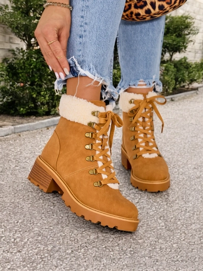 Женские трапперские сапоги Royalfashion Sawoli