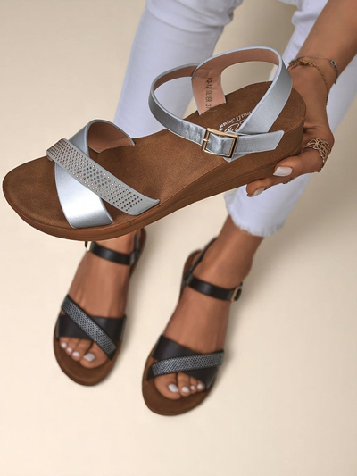 Royalfashion Женские босоножки на танкетке со стразами Allona