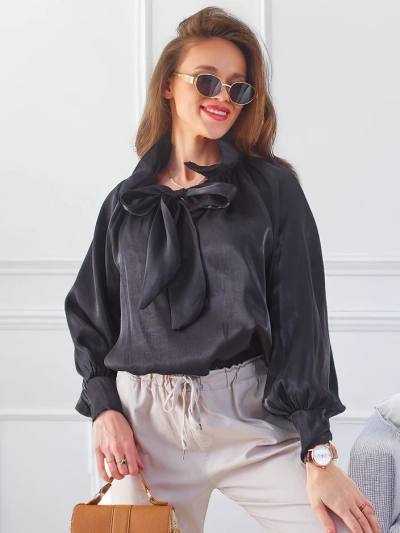 Royalfashion Sädele käistes särgiga särg, mis on kaunistatud kaelusega