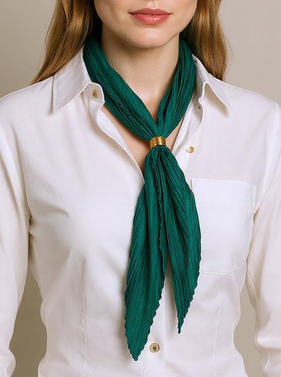 Apollonia Verde – Green Pleated Polyester Women's Scarf Eleganza