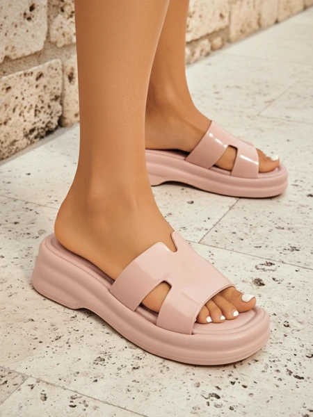 Royalfashion Women's Thick-Soled Flip-Flops Nova Gloss