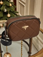 коричневый