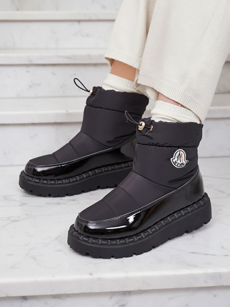 Royalfashion Women's slip-on snow boots in black color Ireda