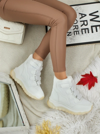 Naiste saapad Auralen, a'la lumesaapad