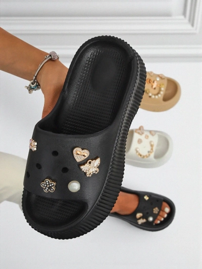 Royalfashion Women's rubber slippers with Slash Glam decorations