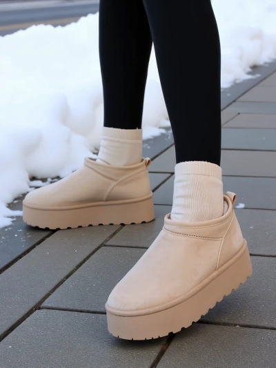 Royalfashion Women's short boots a'la snow boots Ozozi
